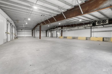 Exceptional commercial opportunity on 14.44 acres, conveniently - photo 21