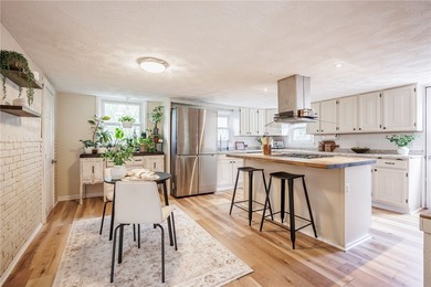 Welcome to this beautifully updated Cape Cod-style home offering - photo 23