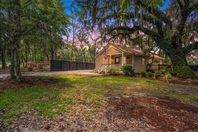 This quintessential Johns Island home has some of the best - photo 3