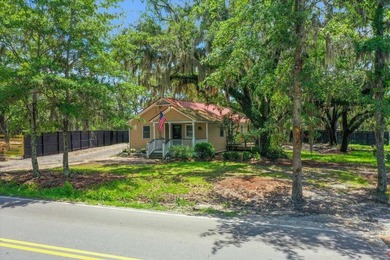 This quintessential Johns Island home has some of the best - photo 8