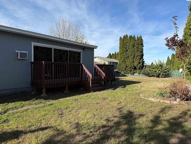 MLS# 291720 Come check out this Tri-Level Pasco home with lots - photo 31