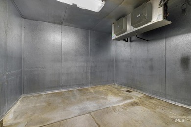 Exceptional commercial opportunity on 14.44 acres, conveniently - photo 34