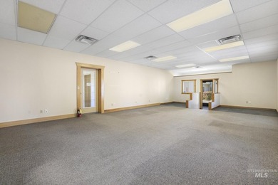 Exceptional commercial opportunity on 14.44 acres, conveniently - photo 44