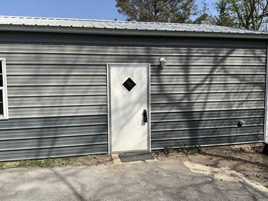 MOTIVATED SELLER !!!! Corner Lot Super cute home with a metal - photo 3