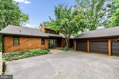Price Reduced!!! This is your chance to grab this property and - photo 1