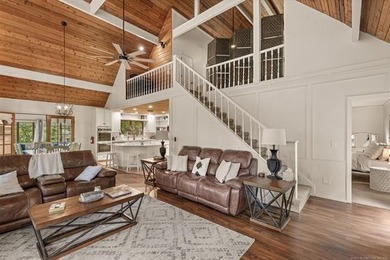 Experience the ultimate lakefront retreat on beautiful Fort - photo 8
