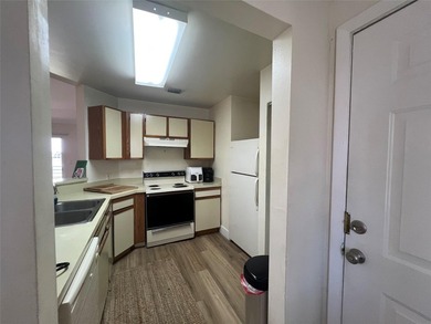 CALLING ALL INVESTORS!! Welcome to this outstanding Lakeview - photo 27