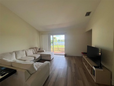 CALLING ALL INVESTORS!! Welcome to this outstanding Lakeview - photo 31
