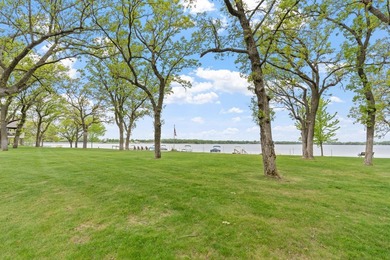 Welcome to this stunning lakefront end unit townhome nestled in - photo 38
