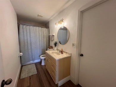 CALLING ALL INVESTORS!! Welcome to this outstanding Lakeview - photo 44