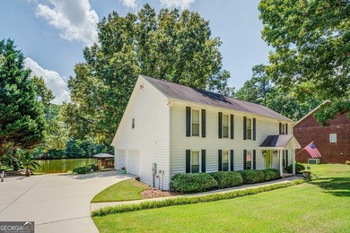 Turtle Cove Spacious 5BR Lake Home with Dock, Boat Ramp, flat lot - photo 3