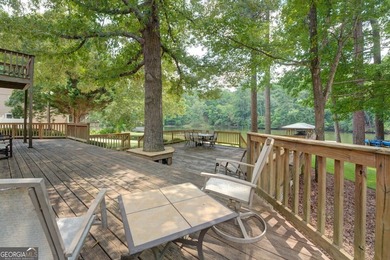 Turtle Cove Spacious 5BR Lake Home with Dock, Boat Ramp, flat lot - photo 7