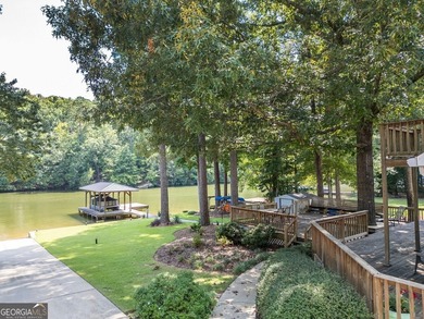 Turtle Cove Spacious 5BR Lake Home with Dock, Boat Ramp, flat lot - photo 10