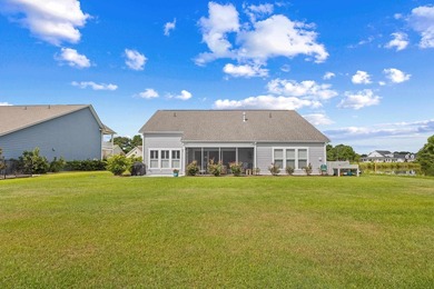 Spacious 3-bed, 3-bath home on one of the largest lots in gated - photo 4