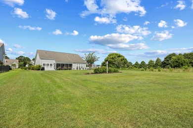 Spacious 3-bed, 3-bath home on one of the largest lots in gated - photo 5