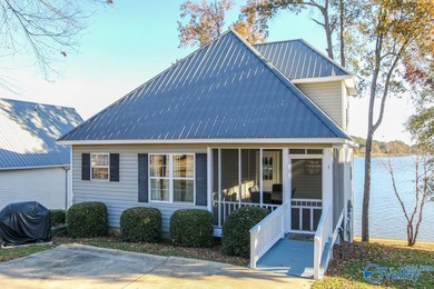 Gorgeous, income-producing lake front home in desired Chesnut - photo 2