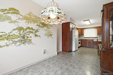 Welcome to 6 N. Park Drive, a well-maintained immaculate High - photo 5