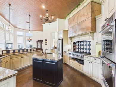Luxury, privacy, and unforgettable views come together in this - photo 12
