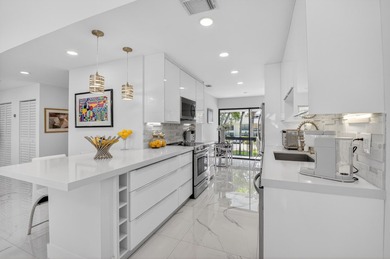Beautiful, totally redone Willow Wood 3 bedroom, 2.5 second - photo 14