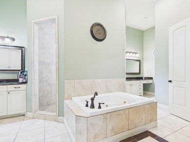 Luxury, privacy, and unforgettable views come together in this - photo 19