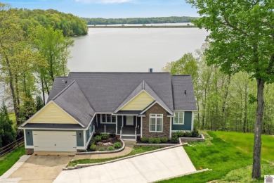 Outstanding Lake Barkley Home with panoramic views of Eddy Creek - Lake Home For Sale in Eddyville, Kentucky