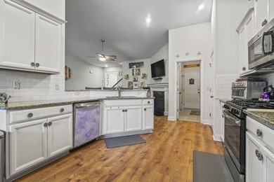 Welcome to this beautifully maintained St. Phillips floor plan - photo 9