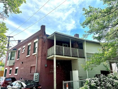 FULLY OCCUPIED Spacious mixed-use investment opportunity - photo 2