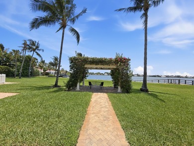 Welcome to 107 Ocean Cay Way! This beautifully updated 3-bedroom - photo 24