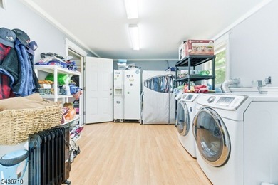 Truly turnkey bilevel in desirable Hopatcong! This beautifully - photo 43