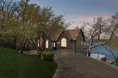 Welcome to your front-row seat to lake life, where every day - photo 2
