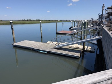 Come See This Beautiful Bay Front - photo 12