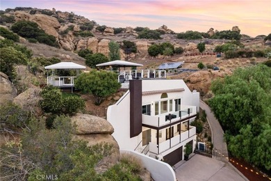 Spectacular Hillside Retreat in Roy Rogers Estates with - photo 16