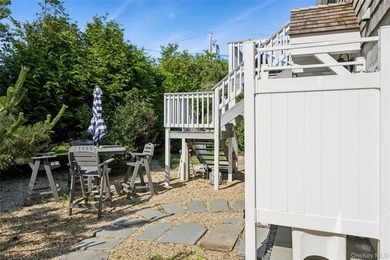 Rare 6-BR Montauk Beach Oasis With Room For Pool Finding a - photo 22