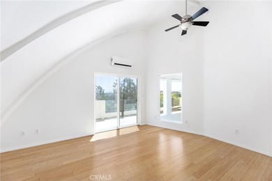 Spectacular Hillside Retreat in Roy Rogers Estates with - photo 33