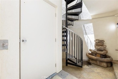 Spectacular Hillside Retreat in Roy Rogers Estates with - photo 40