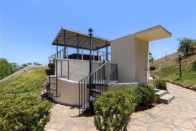 Spectacular Hillside Retreat in Roy Rogers Estates with - photo 42