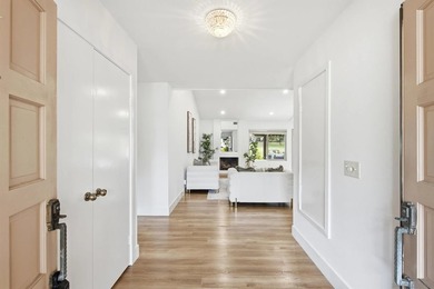 Welcome to this exceptional single-story retreat, ideally - photo 5