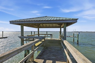 Gorgeous Lowcountry home located on true deep water in the - photo 6