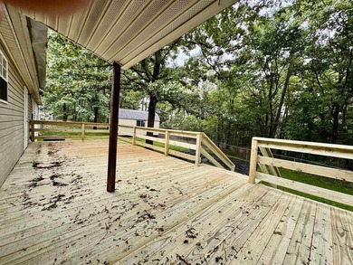 Well-manicured with room to grow! This beautiful home has 4 - photo 6