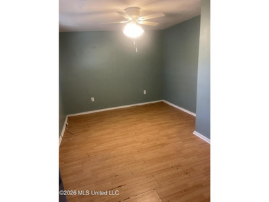Investor Opportunity! Nestled beneath beautiful, mature oak - photo 11