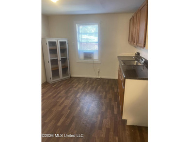 Investor Opportunity! Nestled beneath beautiful, mature oak - photo 13
