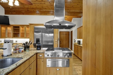 Stunning custom cedar home on 5 level acres offering the perfect - photo 17