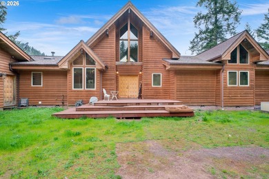 Stunning custom cedar home on 5 level acres offering the perfect - photo 20