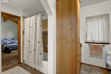 Stunning custom cedar home on 5 level acres offering the perfect - photo 29
