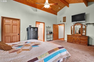 Stunning custom cedar home on 5 level acres offering the perfect - photo 32