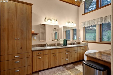 Stunning custom cedar home on 5 level acres offering the perfect - photo 36
