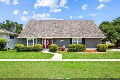 Lake Pontchartrain Home For Sale in Metairie Louisiana