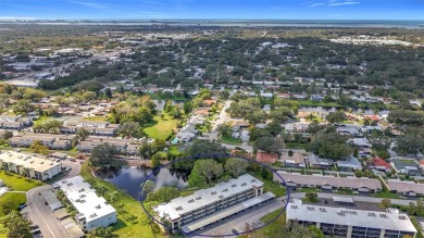 (private lake, pond, creek) Condo For Sale in Dunedin Florida