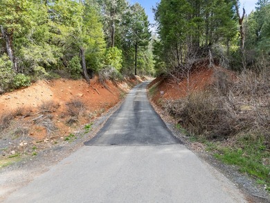 Tucked above the East Fork of the Illinois River, this 10+ acre - photo 6