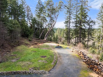 Tucked above the East Fork of the Illinois River, this 10+ acre - photo 9